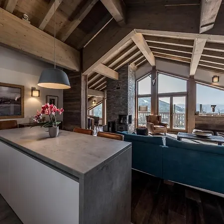 4 Bedrooms Penthouse In 1650 Apartment