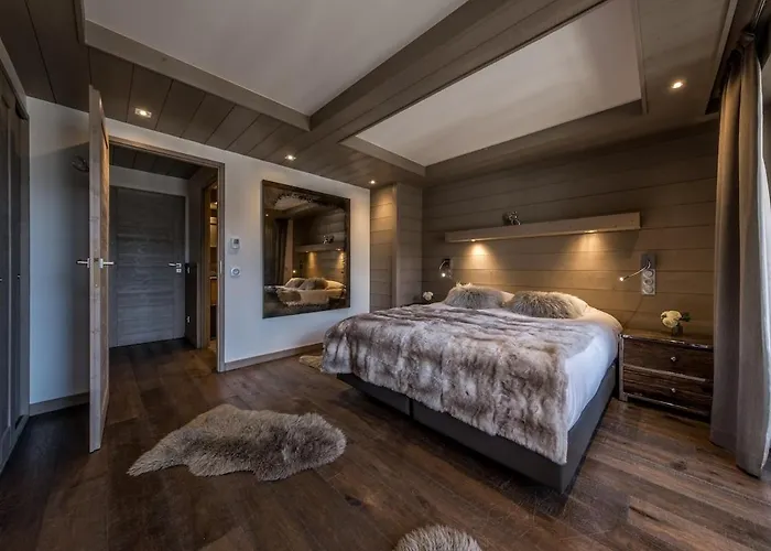 4 Bedrooms Penthouse In 1650 Courchevel