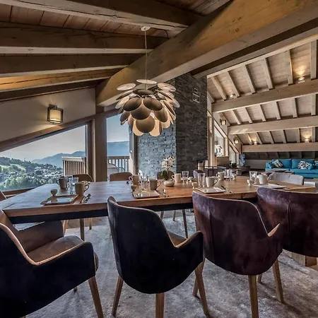 아파트 4 Bedrooms Penthouse In 1650 *